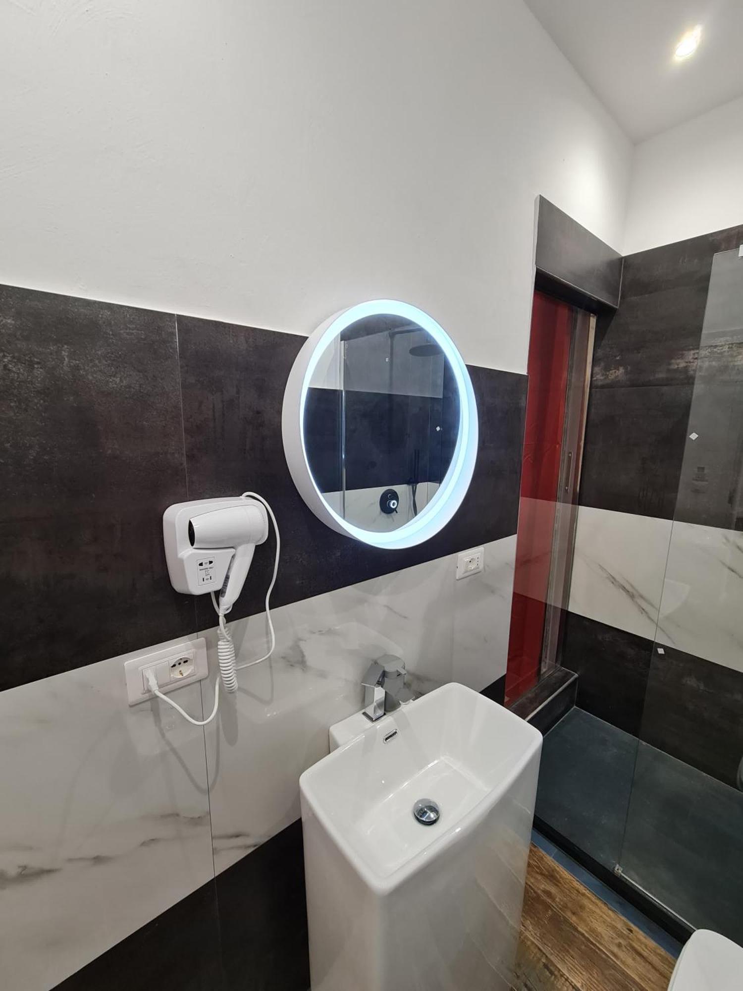 Ricci 16 - Suite & Rooms Livorno Luaran gambar